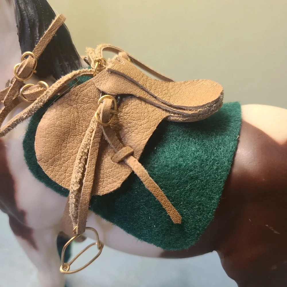 Handmade English Tack Set Breyer Classic Size Tan Green Leather Felt Accessories